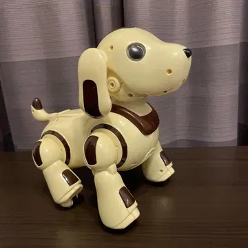 로봇 강아지 크림색 LED 포함 리모컨