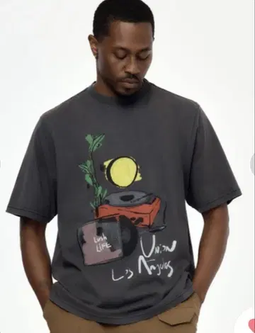 CHILLIN TEE