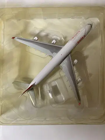 드래곤 A340-300 스위스 국제 항공 1/400