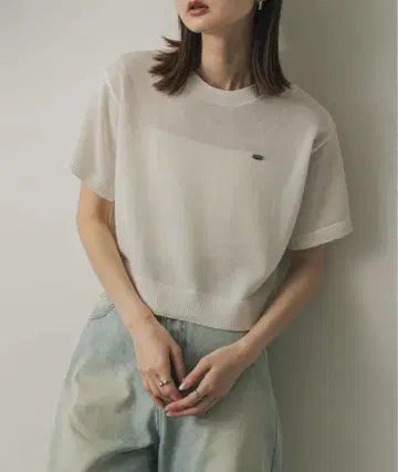 크루넥 크롭 스웨터