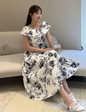 Her lip to Secret Garden 미디 드레스