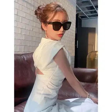 eimy istoire 백 오픈 개더 슬리브 타이트 원피스
