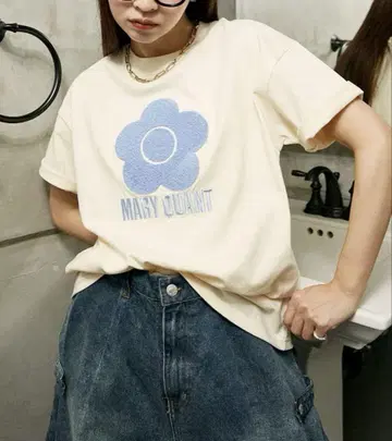 MARY QUANT 플라워 T셔츠 크림
