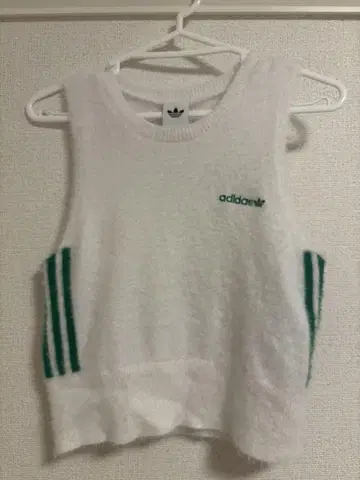 adidas 화이트 탱크탑