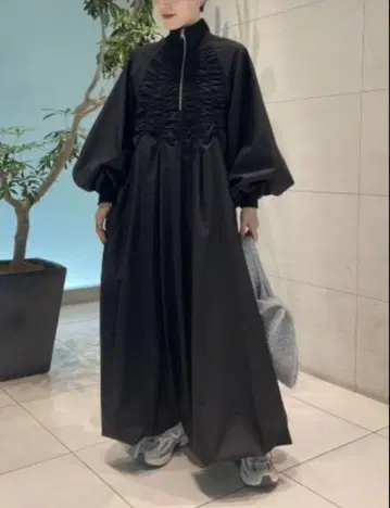 emmi atelier eco 개더 디테일 원피스