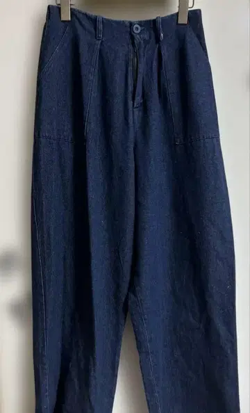 루피리안 턱 데님 팬츠 사만사 모스모스
