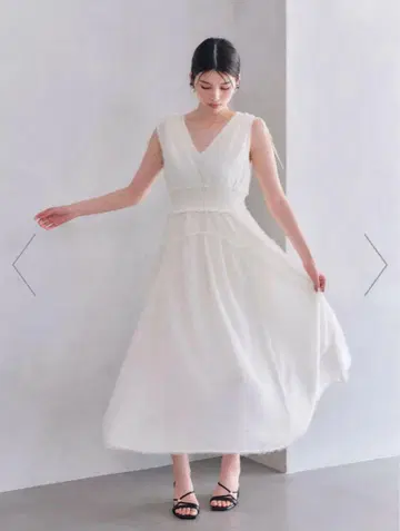 LILY BROW 프린지 자카드 셔링 원피스