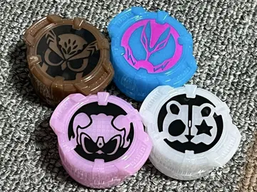 가면라이더 기츠 가면라이더 코어 ID 세트 4개 세트 다판 리바이