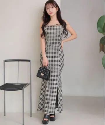 LIPSERVICE 사이드 시어 머메이드 캐미 원피스