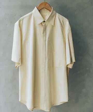 IRENISA FLY FRONT SHORT-SLEEVED SHIRT