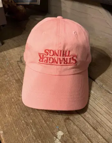 Stranger Things 야구 모자 핑크 사이즈 조절 가능