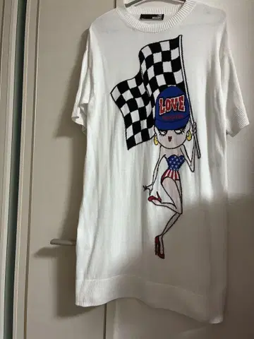 새상품급 모스키노 MOSCHINO T셔츠 원피스