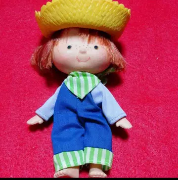 최종 가격 인하) 빈티지 레트로 소프트 비닐 스트로베리 숏 케이크 인형