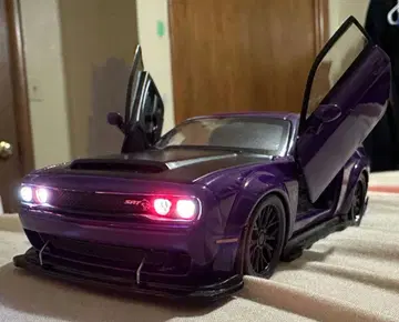 Dodge Challenger SRT 미니카