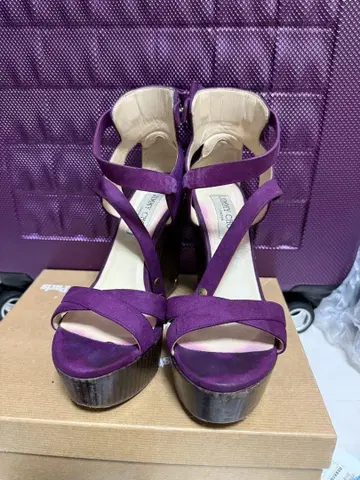 jimmychoo 보라색 스웨이드 웨지 힐 샌들