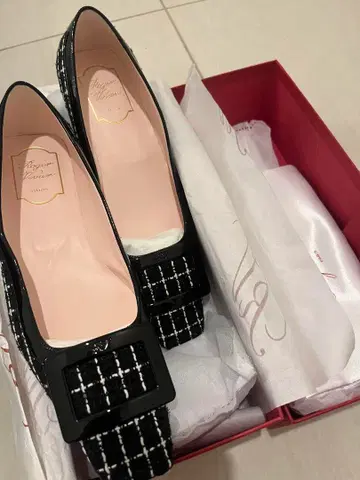 새상품 로제 비비에 벨 비비에 부클레 펌프스