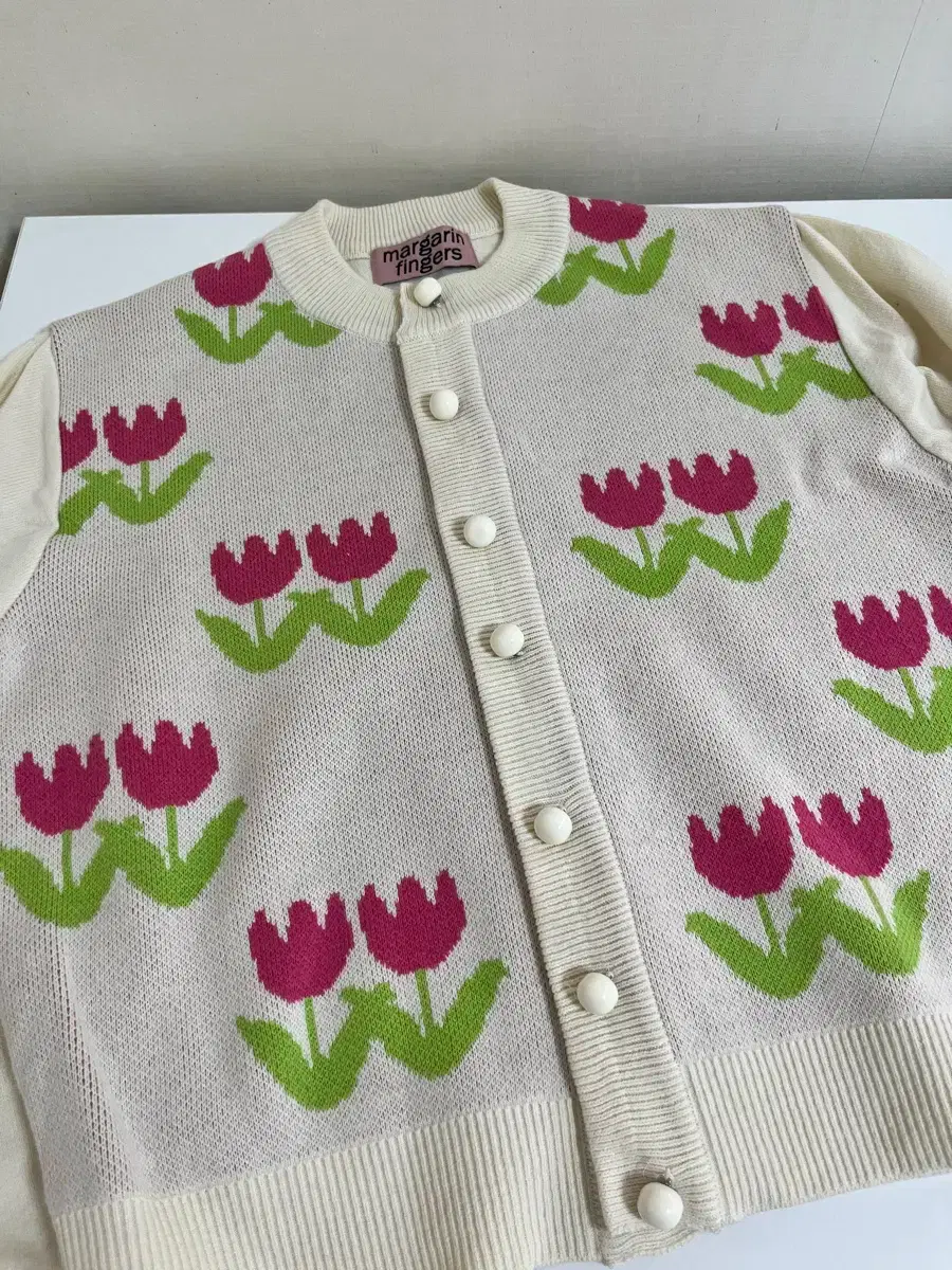 Margarin Fingers Cardigan