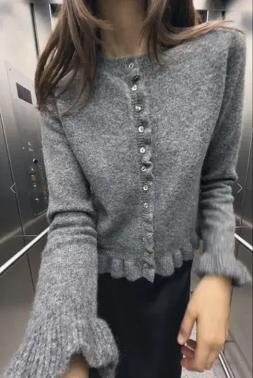 ZARA 프릴 니트 가디건