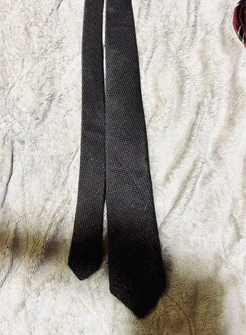 블랙 텍스처 슬림 넥타이
