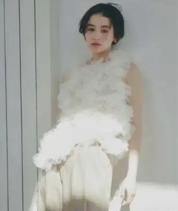 NOTREemor 비대칭 튤 탑