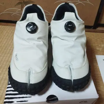 CMF OUTDOOR GARMENT APPROACH 03 MOC
