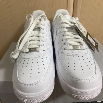 에어포스 1 화이트 27cm 미사용 새상품