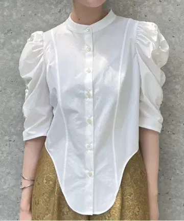 GATHER SLEEVE ROUND BLOUSE