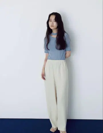 meer. 매트 새틴 팬츠 크림