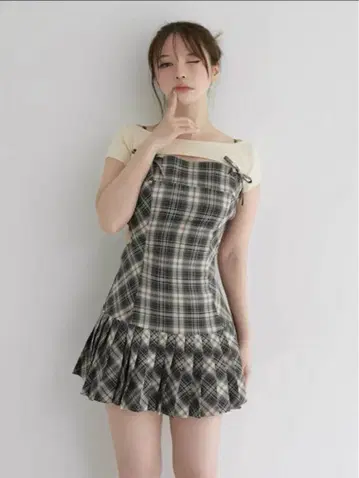 ANDMARY Karen 체크 미니 드레스