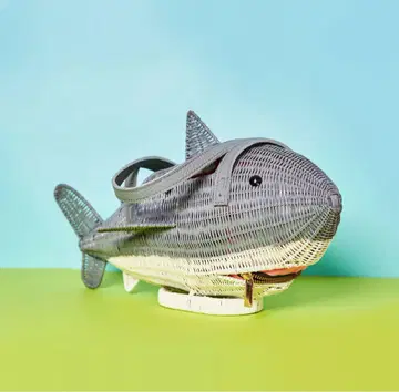 Wicker darling Brutus the Shark Purse