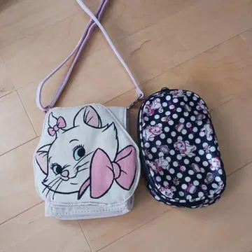 Disney Marie 숄더백과 파우치 세트