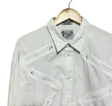 새상품급 GOOUCH 구찌 지퍼 디자인 화이트 셔츠 L 사이즈 빈티지