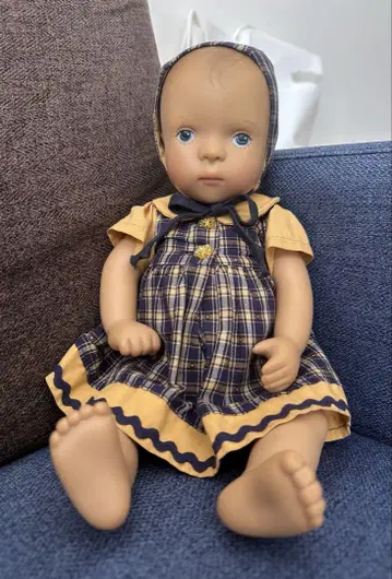 실비아 나텔라 인형 (신장 약 30cm)