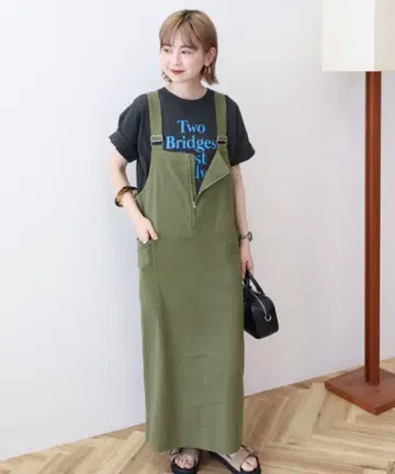 아메리칸 홀릭 린넨 블렌드 I라인 오버롤 스커트 카키