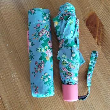 LAURA ASHLEY 파란 꽃무늬 접이식 우산