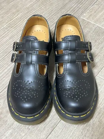 닥터마틴 메리 제인 uk4 Dr.Martens