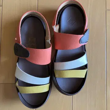 레게타카누 샌들