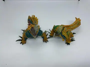 몬스터 헌터 몬스터 피규어 진오우거 2체 세트