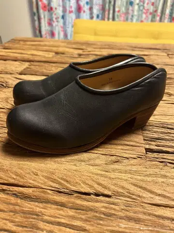 [새상품급] 하마구리 사보 가죽 블랙 24cm