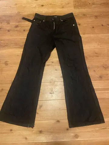 GOAR strapped oil pants