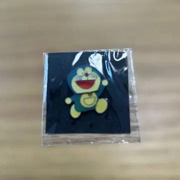 도라에몽 핀 배지 링 포함