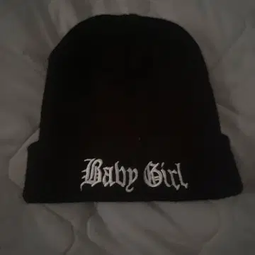 블랙 Baby Girl 자수 니트 모자