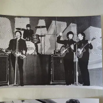 The Beatles 보물 흑백 사진 16매 세트