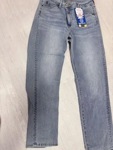 택 포함 새상품 FIBER DRY 스트레이트 데님 팬츠 73