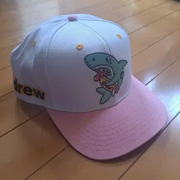 drew house 상어 자수 야구 모자