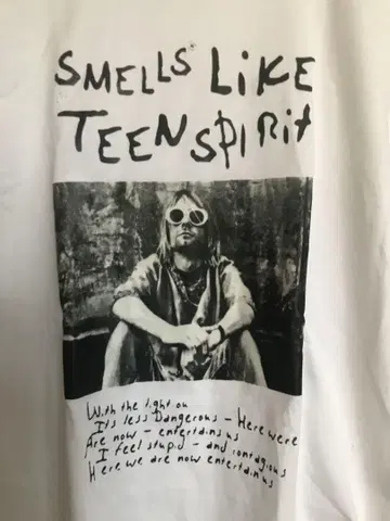 NIRVANA SMELLS LIKE TEEN SPIRIT 밴드 티셔츠
