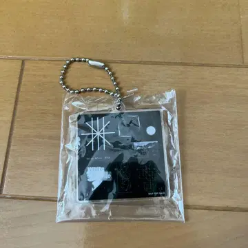 XIIX TenTwenty 키링