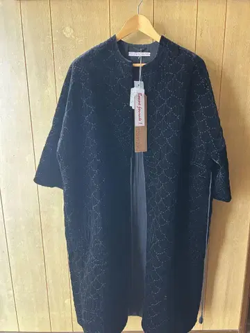 TOWAVASE 트와바즈 블랙 벨벳 로브 코트 새상품급
