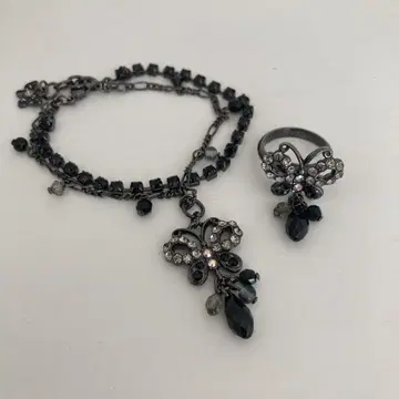 안나수이 ANNASUI 팔찌 반지 나비