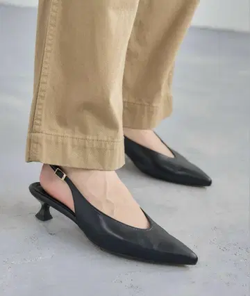 Le talon 3.5cm 포인티드 슬링백 펌프스